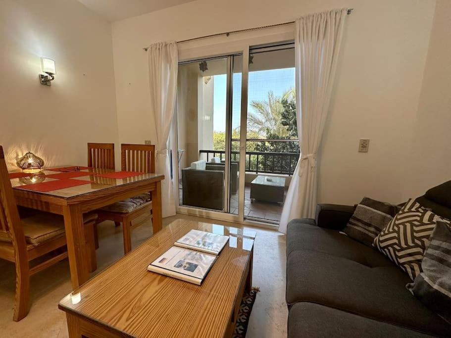 2 Bedroom Condo, With Pool, And Beach & Lagoon Access Хургада Экстерьер фото
