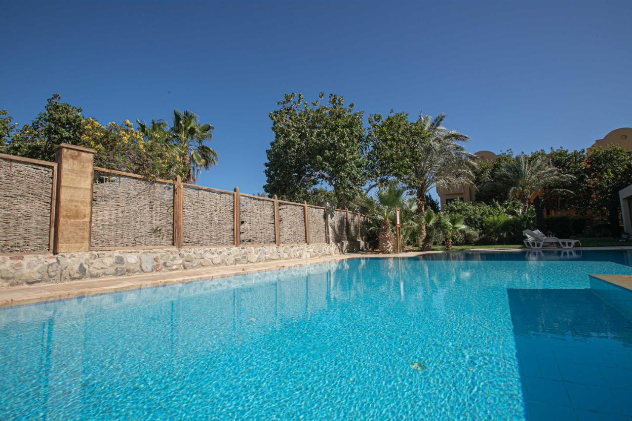 2 Bedroom Condo, With Pool, And Beach & Lagoon Access Хургада Экстерьер фото